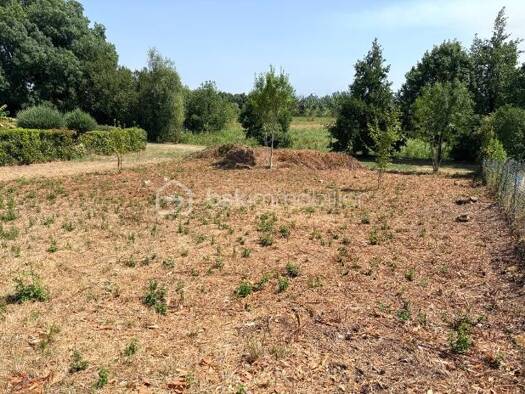 Terrain constructible viabilisé à vendre 250 000 € 722 m² de terrain Le Fief-La Garenne Royan 17200