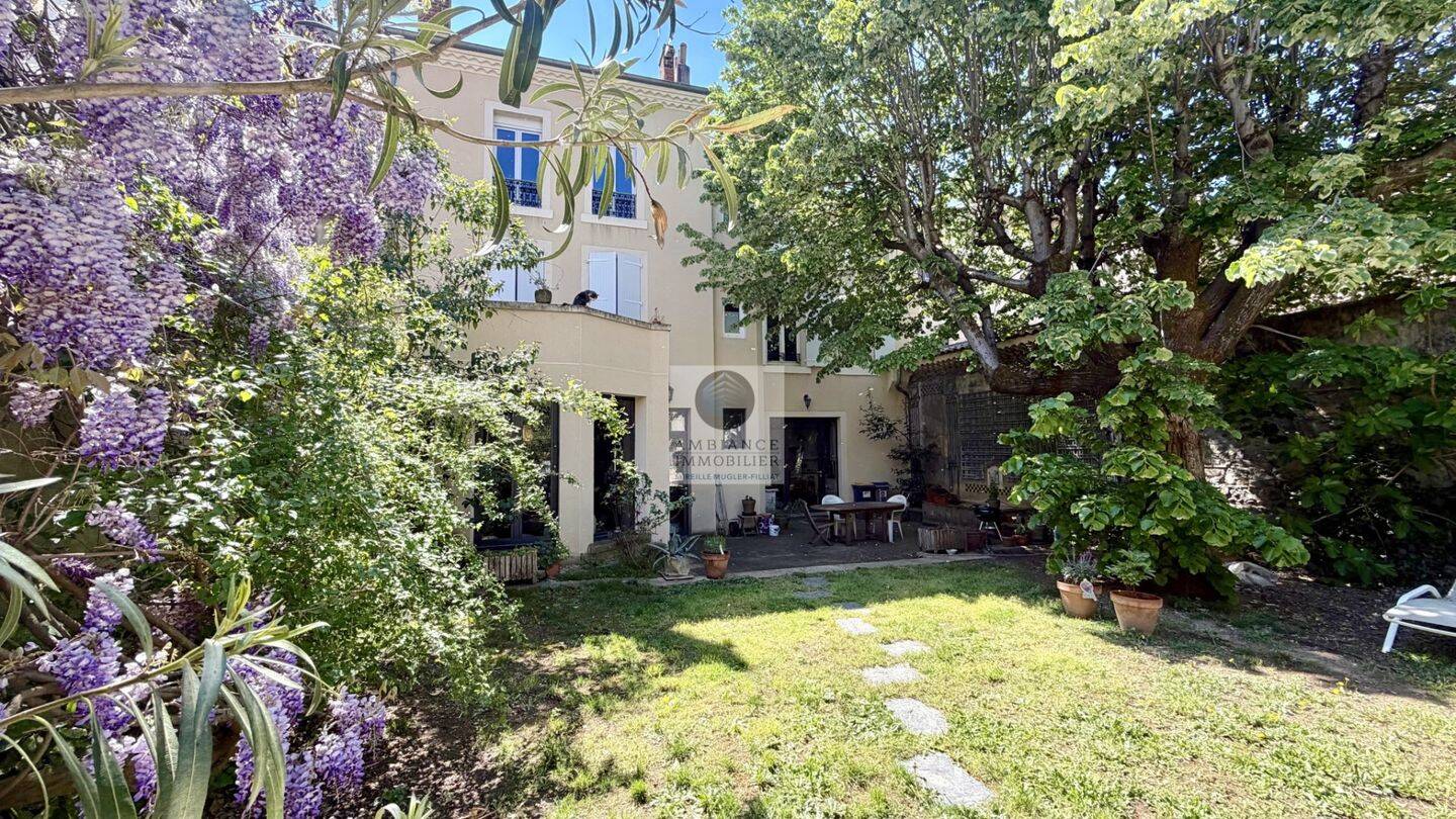 Maison à vendre, 303m², VALENCE