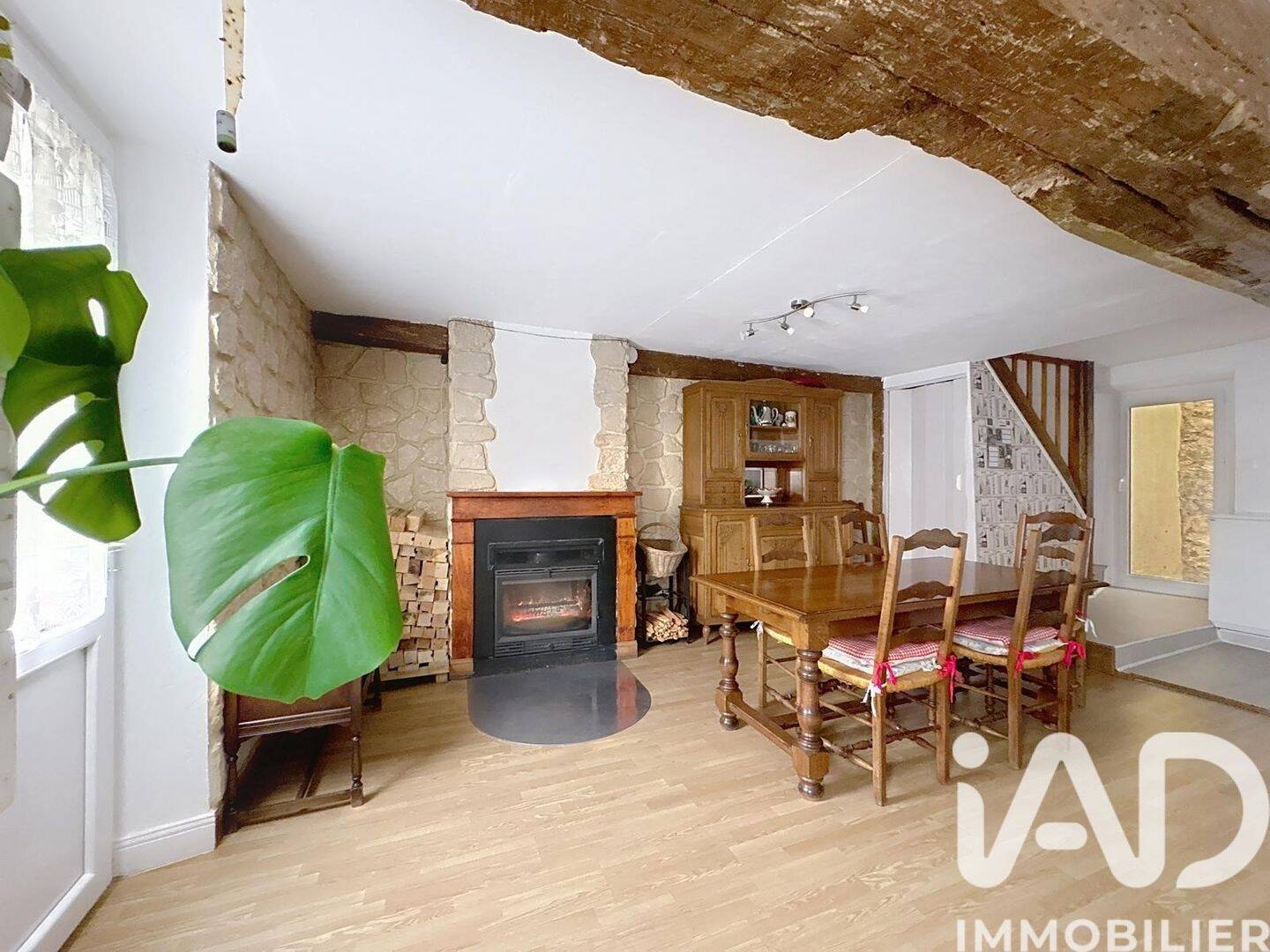 Maison à vendre, 122m², MONTMORT LUCY