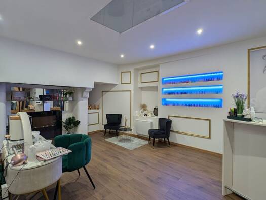 Institut de beauté à vendre Fonds de commerce 100 000 € 100 m² de surface de vente Pontarlier 25300