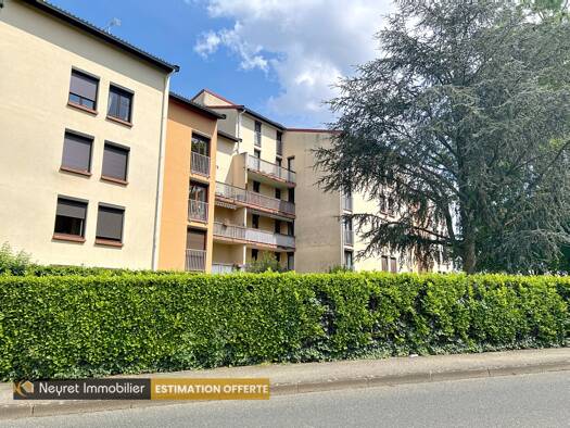 Appartement à vendre 180 000 € 3 pièces 2 chambres 79 m² Étage 2/4 Gleize 69400