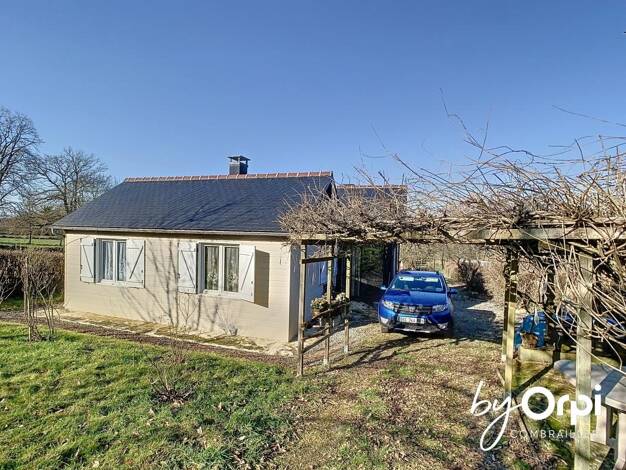 Maison à vendre 145 000 € 4 pièces 2 chambres 76,7 m² 4 740 m² de terrain Virlet 63330