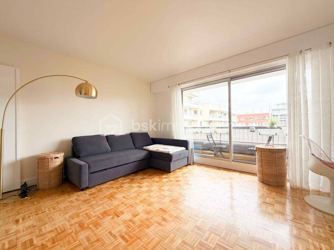Maison à louer, 47m², COURBEVOIE