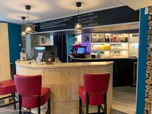 Restaurant à vendre Fonds de commerce 195 000 € 100 m² d'espace de restauration Vieil Angoulême-Centre Ville Angoulême 16000