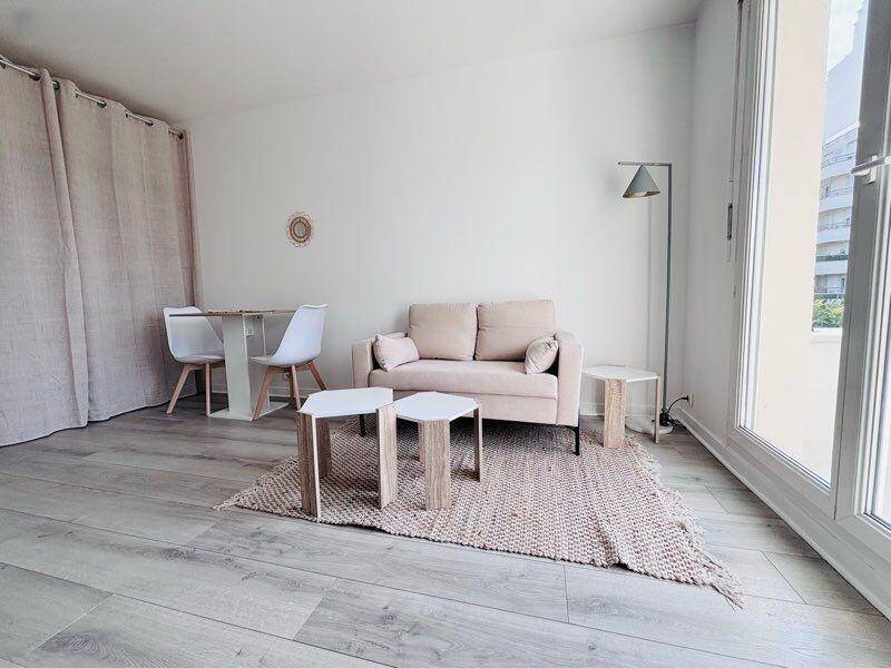 Maison à louer, 35m², COURBEVOIE