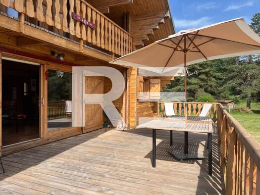 Chalet à vendre 540 000 € 5 pièces 4 chambres 150 m² 2 090 m² de terrain Saint-Sauveur-Camprieu 30750