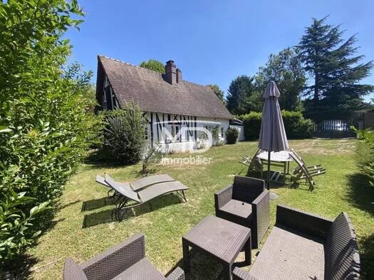 Maison à louer 1 380 € 5 pièces 3 chambres 93,5 m² 1 122 m² de terrain Évreux 27000