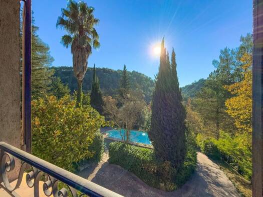 Maison à vendre 749 000 € 4 pièces 3 chambres 128 m² 1 525 m² de terrain Quartiers Ouest Montgros-Montmeuille La Colle-sur-Loup 06480