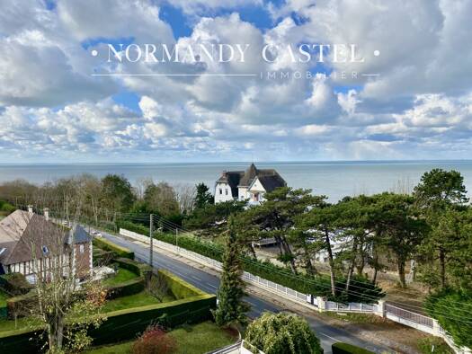 Appartement à vendre 199 500 € 2 pièces 1 chambre 41,9 m² Étage 4/4 Trouville-sur-Mer 14360