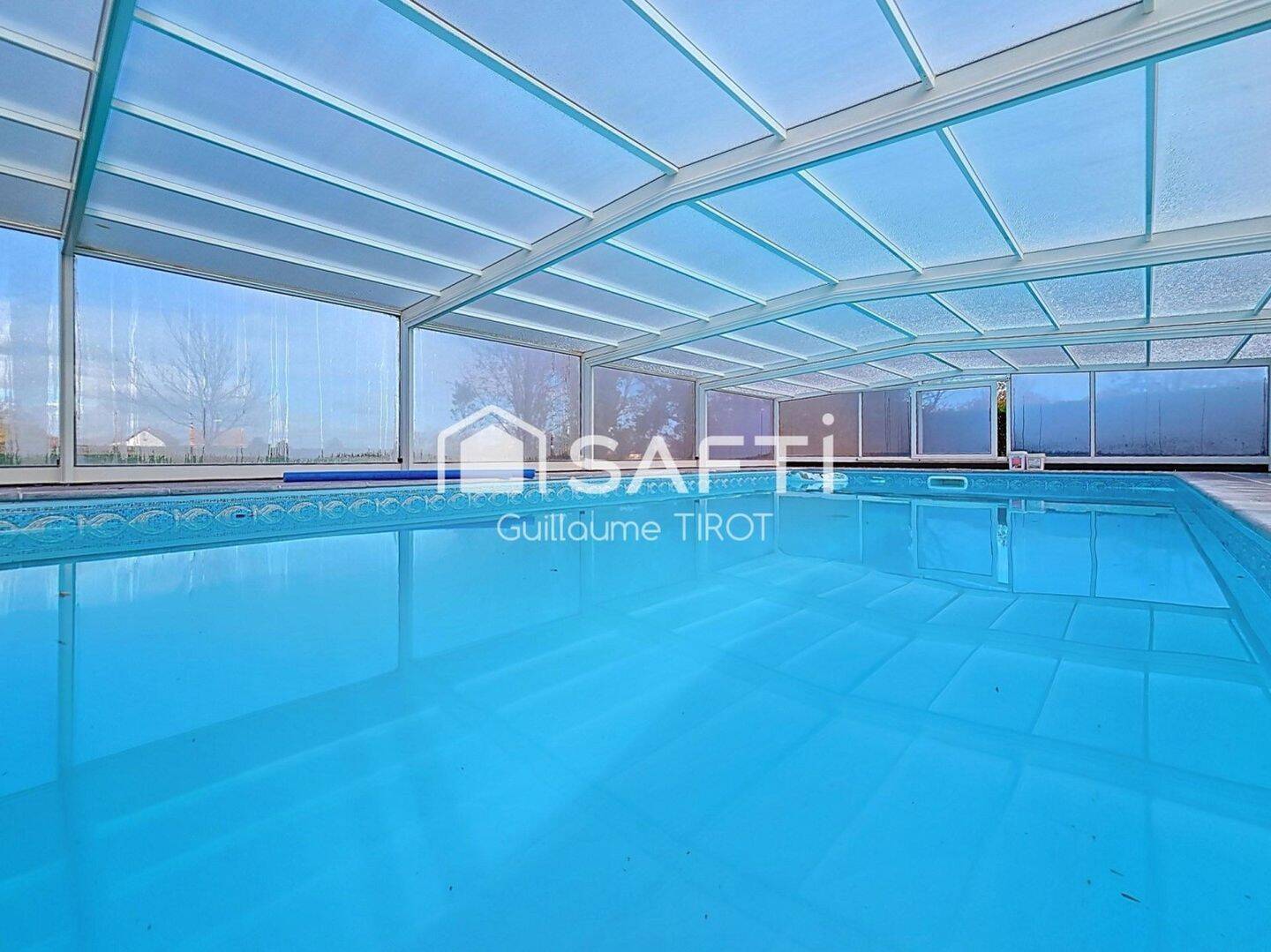 Maison à vendre, 246m², SAINT REMY EN ROLLAT