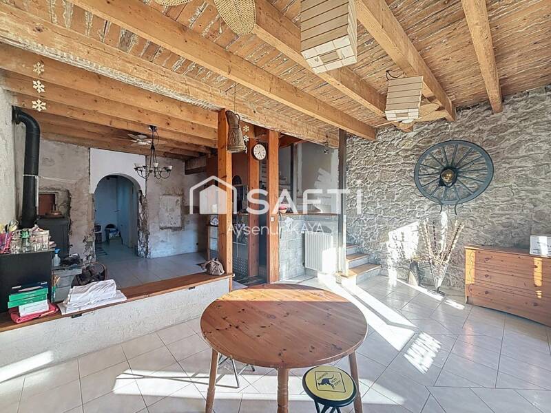 Maison à vendre, 93m², SAINT CLAUDE