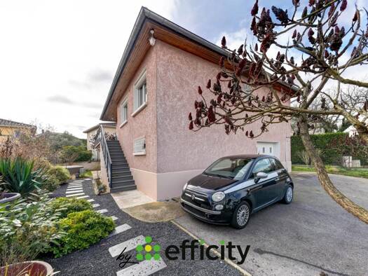 Villa à vendre 449 000 € 6 pièces 4 chambres 130 m² 379 m² de terrain Azieu Genas 69740