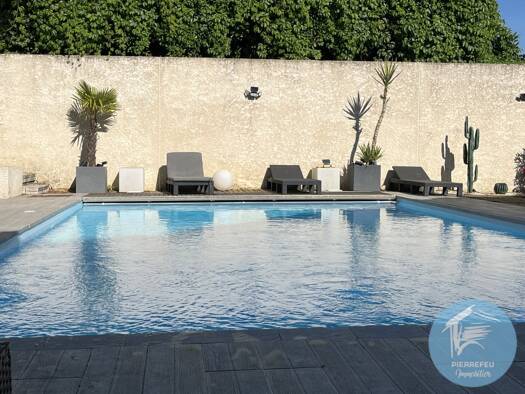 Maison à vendre 845 000 € 8 pièces 5 chambres 250 m² 860 m² de terrain Centre Champagne-au-Mont-d'Or 69410