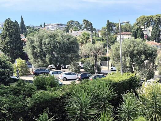 Appartement à vendre 370 000 € 3 pièces 2 chambres 80 m² Étage 3/4 Petit Juas Cannes 06400