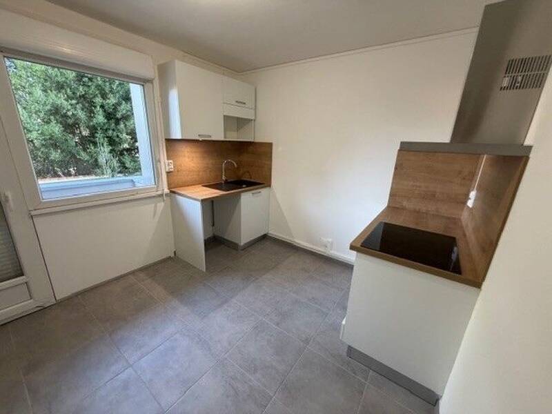 Maison à louer, 76m², CALUIRE ET CUIRE