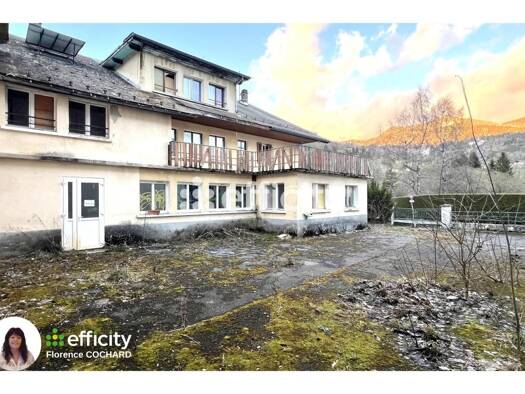 Immeuble à vendre 689 000 € 1 700 m² Mégevette 74490