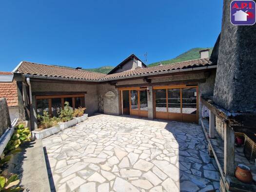 Immeuble à vendre 266 000 € 413 m² Tarascon sur Ariege 09400