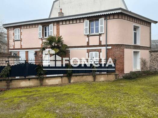 Local commercial à louer 1 586 € 100 m² de surface de vente Pastières Chartres 28000