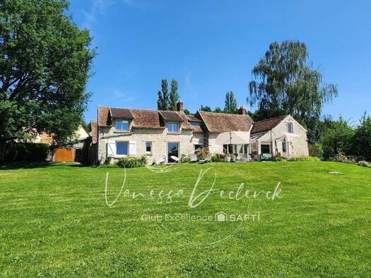 Maison à vendre 779 000 € 11 pièces 5 chambres 286 m² 5 600 m² de terrain Le Val-Saint-Germain 91530