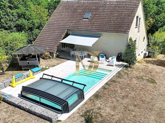 Maison à vendre 392 000 € 8 pièces 4 chambres 227 m² 8 822 m² de terrain Pouillé 41110