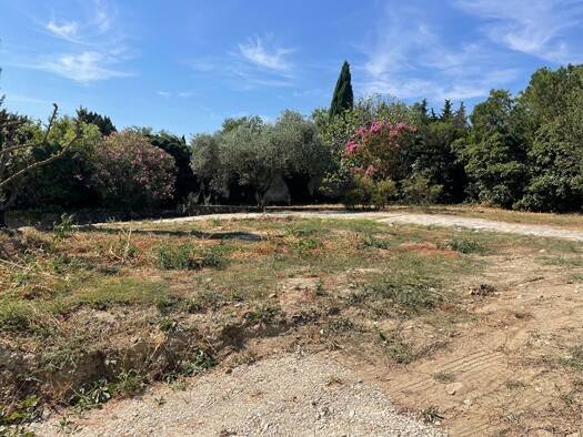 Terrain constructible à vendre 150 000 € 452 m² de terrain Jonquerettes 84450