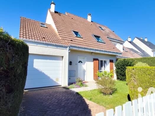 Maison à vendre 345 000 € 4 pièces 3 chambres 91 m² 245 m² de terrain Justice-Bourguignons Ézanville 95460