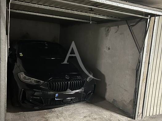 Parking à vendre 24 000 € 13 m² Centre Ville Fréjus 83600