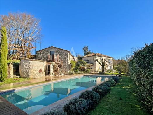 Maison à vendre 458 000 € 5 pièces 4 chambres 155 m² 1 710 m² de terrain Roquecor 82150