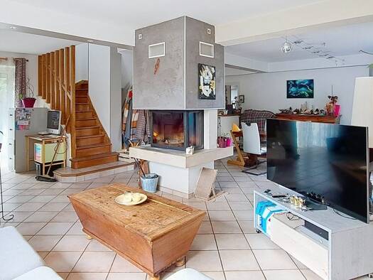 Maison à vendre 365 000 € 8 pièces 5 chambres 202 m² 771 m² de terrain Cerny 91590