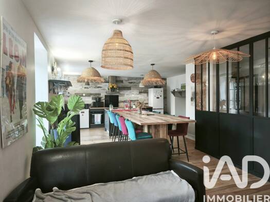 Maison à vendre 179 000 € 7 pièces 5 chambres 210 m² 186 m² de terrain Estaing 12190