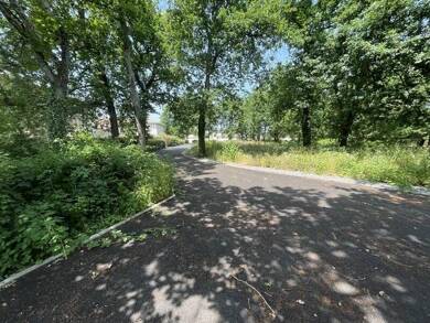 Terrain viabilisé à vendre 185 300 € 454 m² de terrain Centre Agglomere Biganos 33380