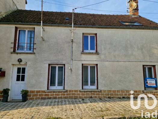 Maison de ville à vendre 129 900 € 4 pièces 2 chambres 105 m² Gastins 77370