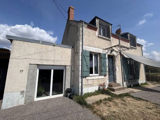 Maison à vendre 95 400 € 3 pièces 1 chambre 83 m² 1 200 m² de terrain Urciers 36160