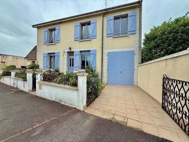 Maison à vendre 314 900 € 7 pièces 5 chambres 165 m² 400 m² de terrain Fayet 02100