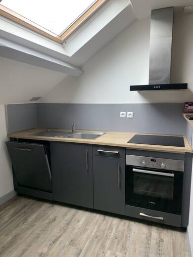 Appartement à louer 595 € 3 pièces 2 chambres 60,2 m² Dernier étage, Étage 3/3 Limoges 87000