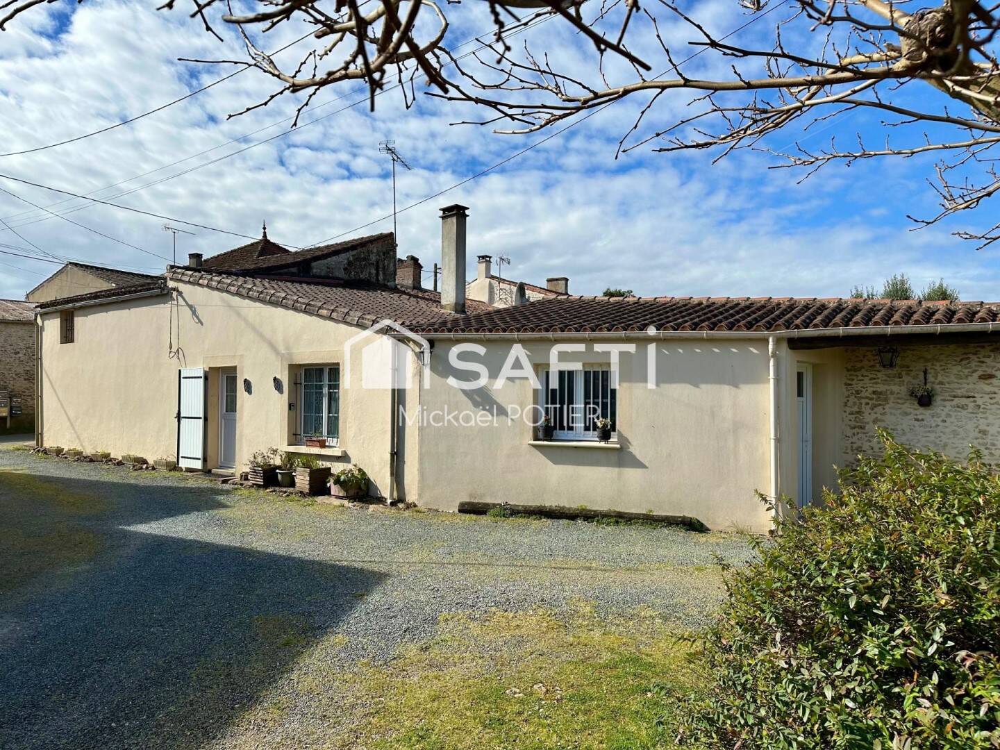 Maison à vendre, 120m², MOUTIERS SUR LE LAY