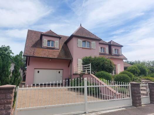 Maison à vendre 499 000 € 8 pièces 6 chambres 160 m² 710 m² de terrain Hartmannswiller 68500