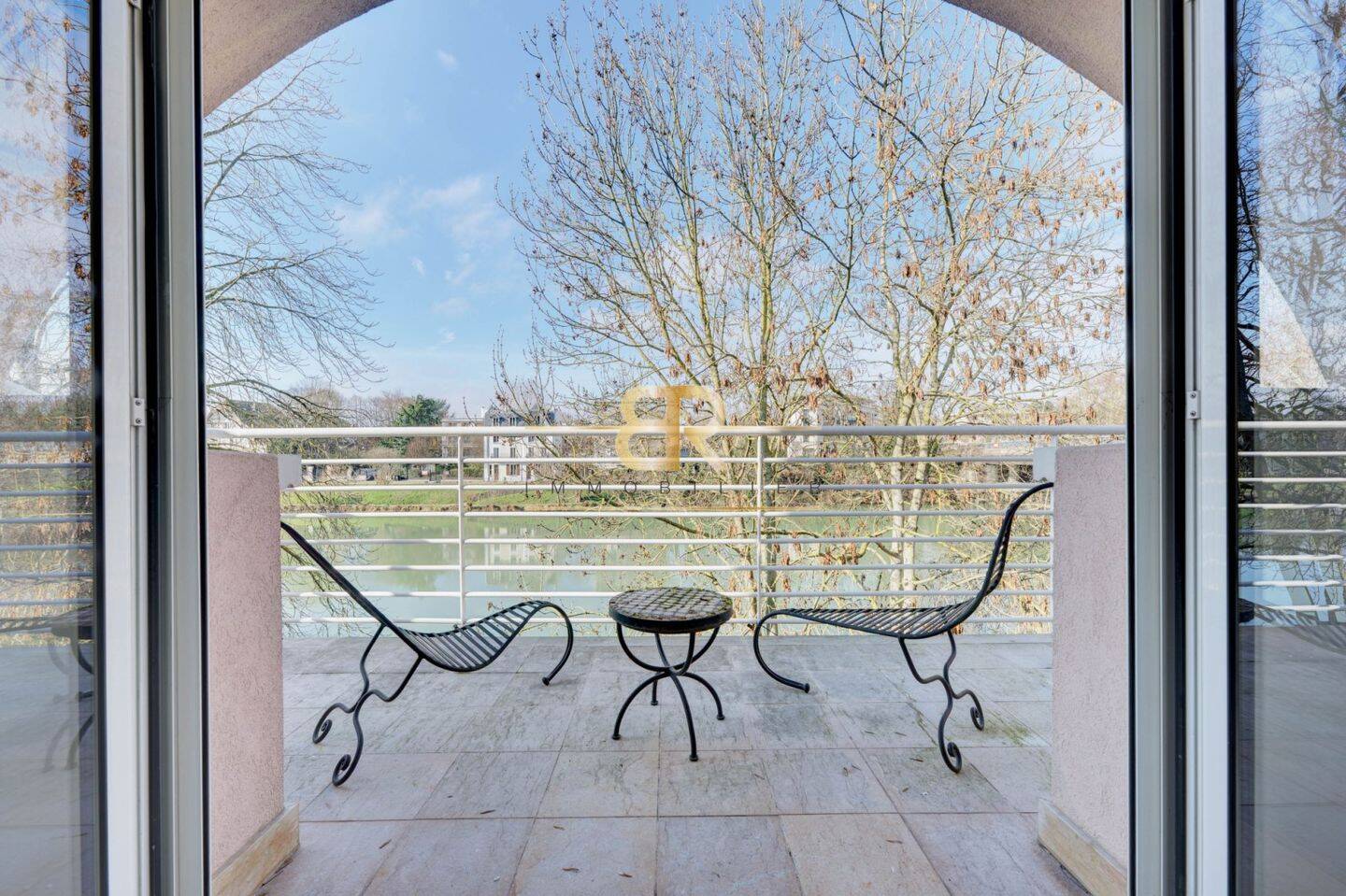 Maison à vendre, 420m², SAINT MAUR DES FOSSES
