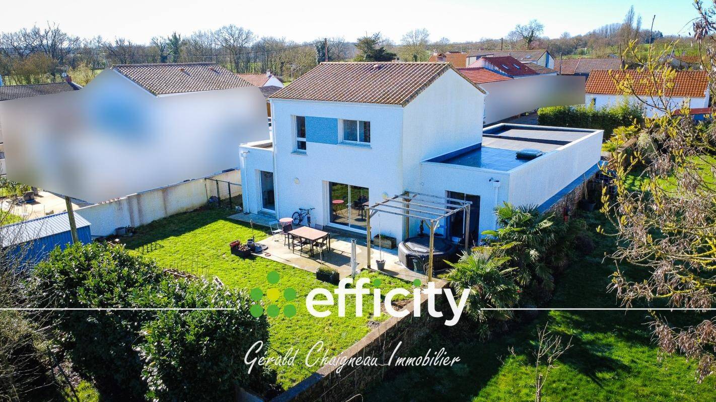 Maison à vendre, 129m², SAINT LUMINE DE COUTAIS