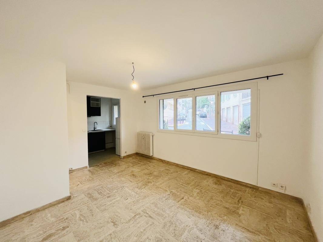Maison à louer, 27m², CANNES