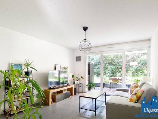 Appartement à vendre 139 000 € 2 pièces 1 chambre 40 m² 3 étages Cenon 33150