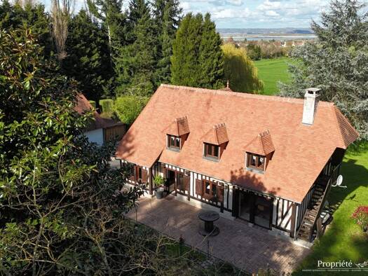 Maison à vendre 489 900 € 6 pièces 4 chambres 130,9 m² 8 000 m² de terrain Honfleur 14600