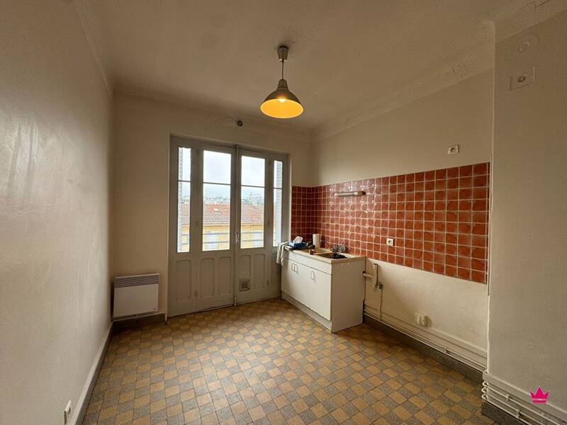 Maison à louer, 41m², LYON 8E