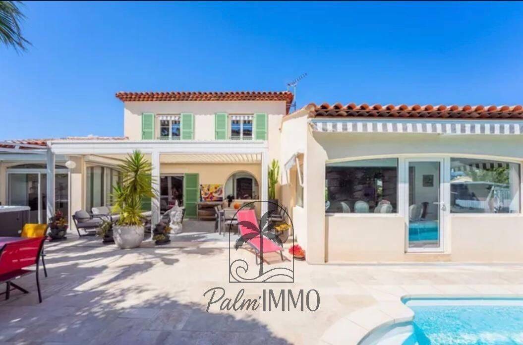 Maison à vendre, 138m², SANARY SUR MER