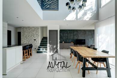 Maison à vendre - Neuf 450 000 € 5 pièces 3 chambres 137 m² 422 m² de terrain Le Pont des Planches-Quartiers Est Vaulx-en-Velin 69120