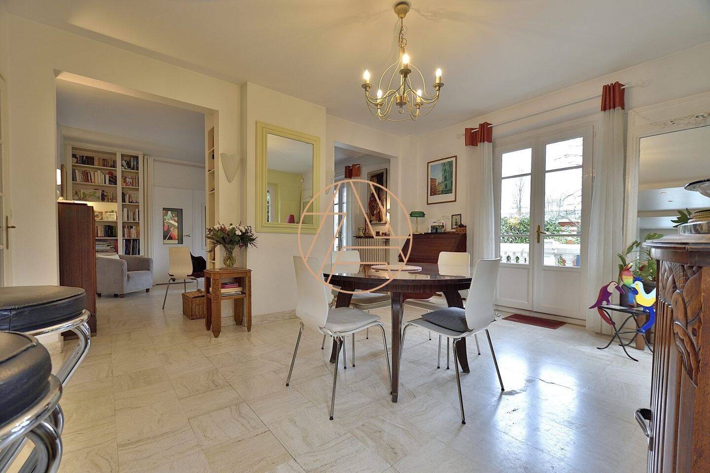 Maison à vendre, 200m², SAINT MAUR DES FOSSES