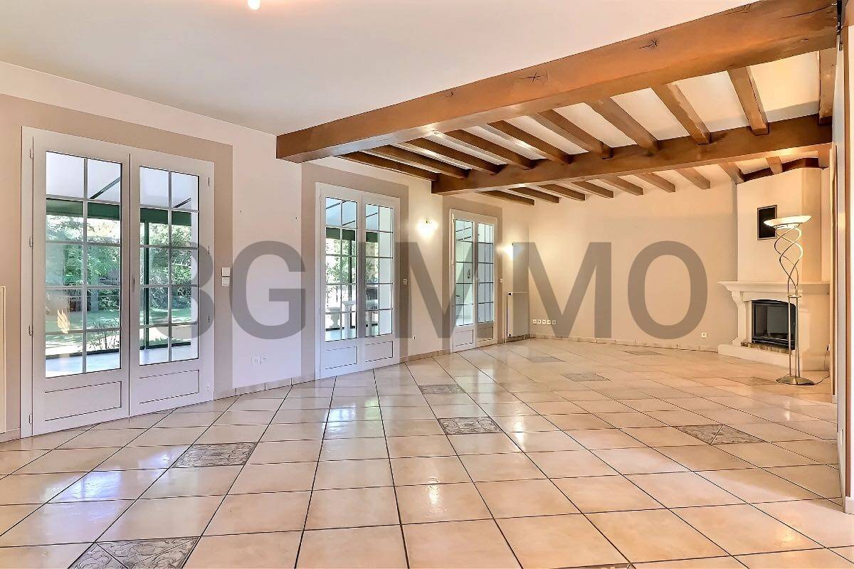 Maison à vendre, 195m², VERNEUIL EN HALATTE