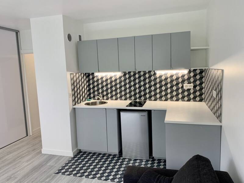 Maison à louer, 25m², PARIS 18E