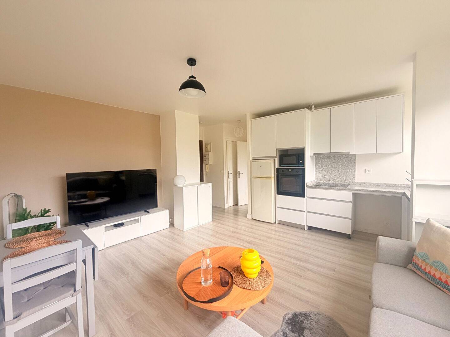 Maison à louer, 37m², SAINT MAUR DES FOSSES