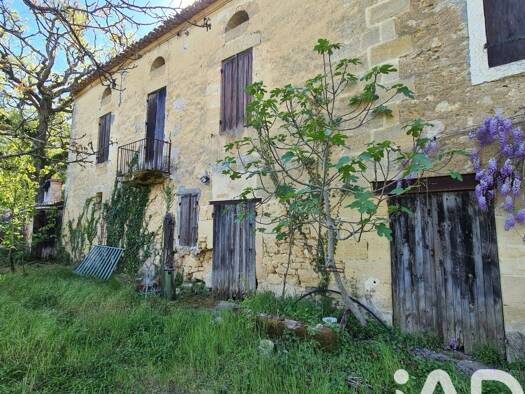Maison à vendre 110 000 € 4 pièces 2 chambres 97,9 m² 10 319 m² de terrain Les Salles-de-Castillon 33350